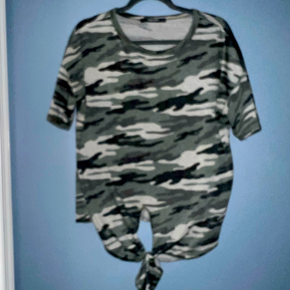 3FOR$10 Camo T-shirt